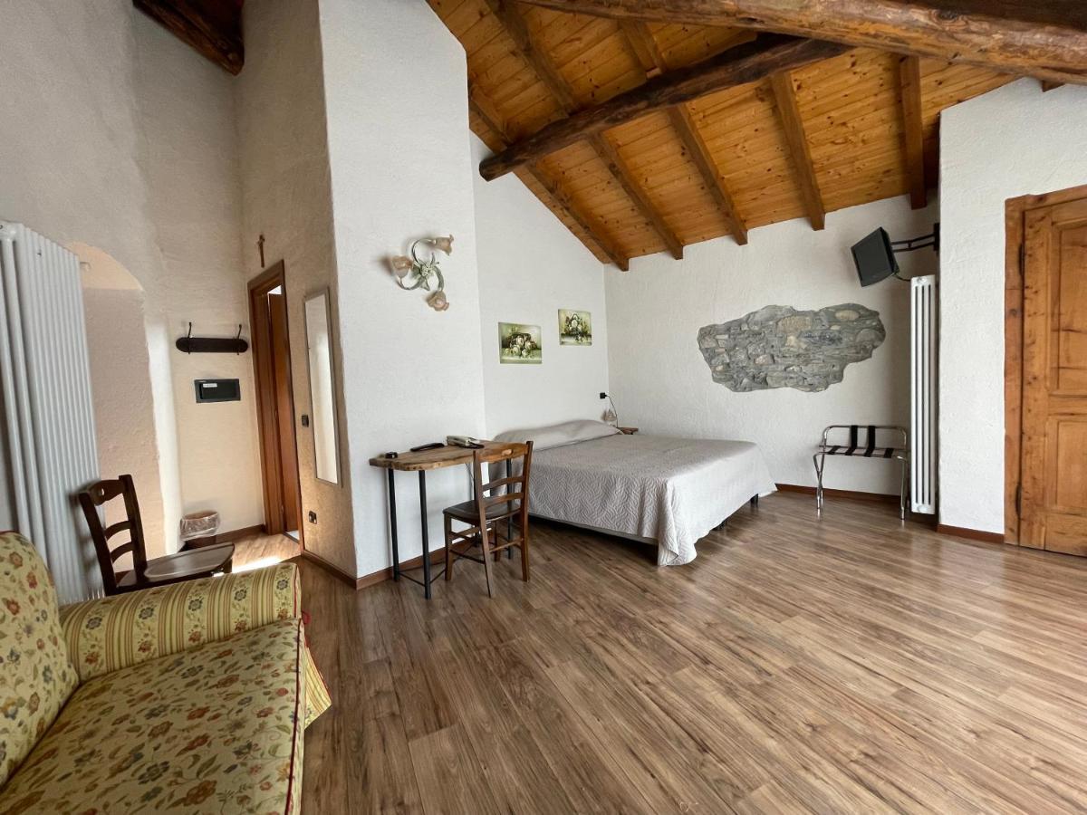 Hotel La Torre Castiglione d'Intelvi Exterior photo